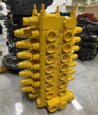 PC60-7 Hydrauliczny zespół zaworu sterującego do części zamiennych koparki Komatsu 723-26-11100 723-26-10104 723-26-10102 723-26-10101 Główny zawór sterujący OEMtrol Valve