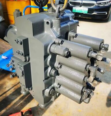 SH120A1 SH120A2 Hydrauliczny zespół zaworu głównego sterującego do części zamiennych koparek Sumitomo, zawór główny sterujący na rynku wtórnym