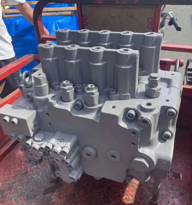 EX870 ZX870 Zawór sterowania hydraulicznego Assy dla części zamiennych wykopalni Hitachi 4632971 Główny zawór sterowania OEM