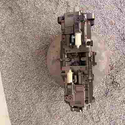 K7V125DTP-OE09-14T SY245 Hydrauliczna główna pompa do koparek Piston Pump Maszyny budowlane Części zamienne